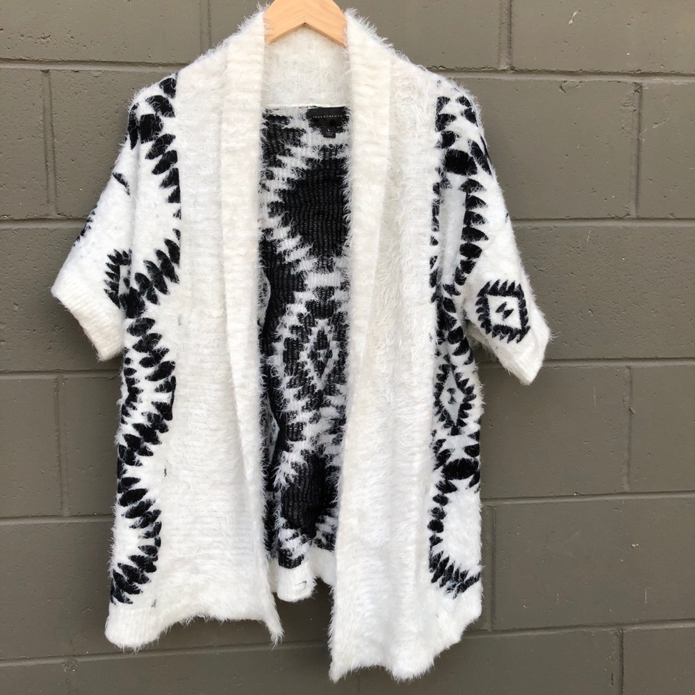 Investments short sleeves fuzzy cardigan L
